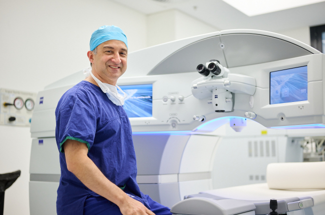 Canberra eye laser team